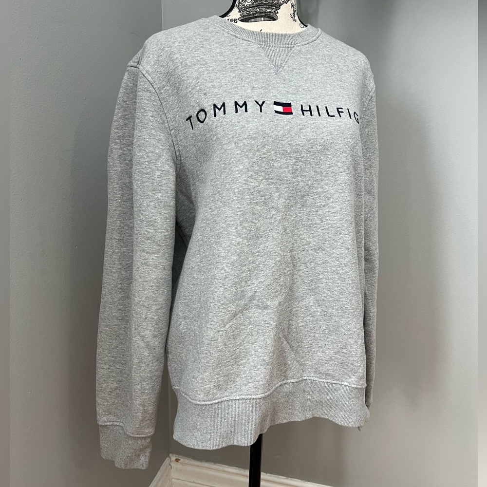 Tommy Hilfiger Women’s Medium Crewneck Sweater Sweatshirt - Picture 2 of 7